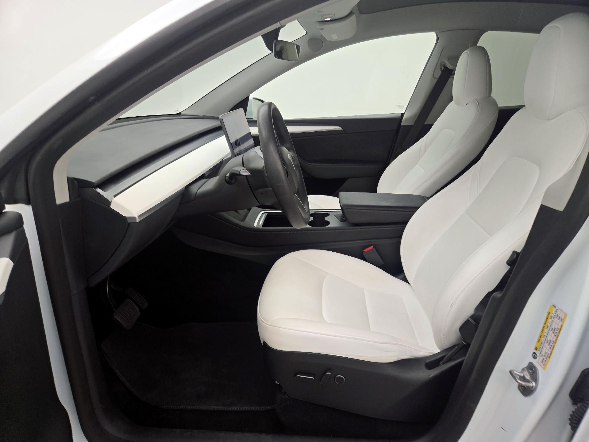 Thumbnail: 2023 Tesla Model Y - 11