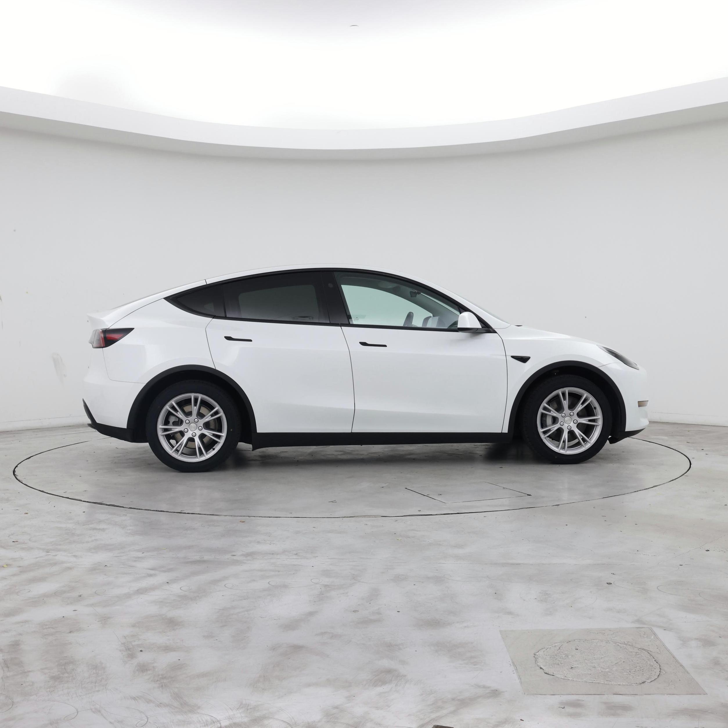 Thumbnail: 2023 Tesla Model Y - 7