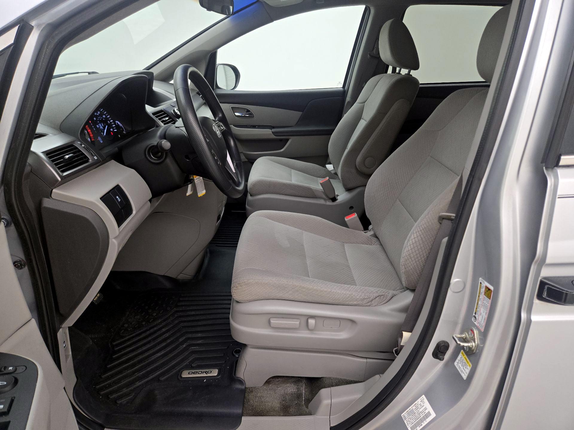 Thumbnail: 2015 Honda Odyssey - 11