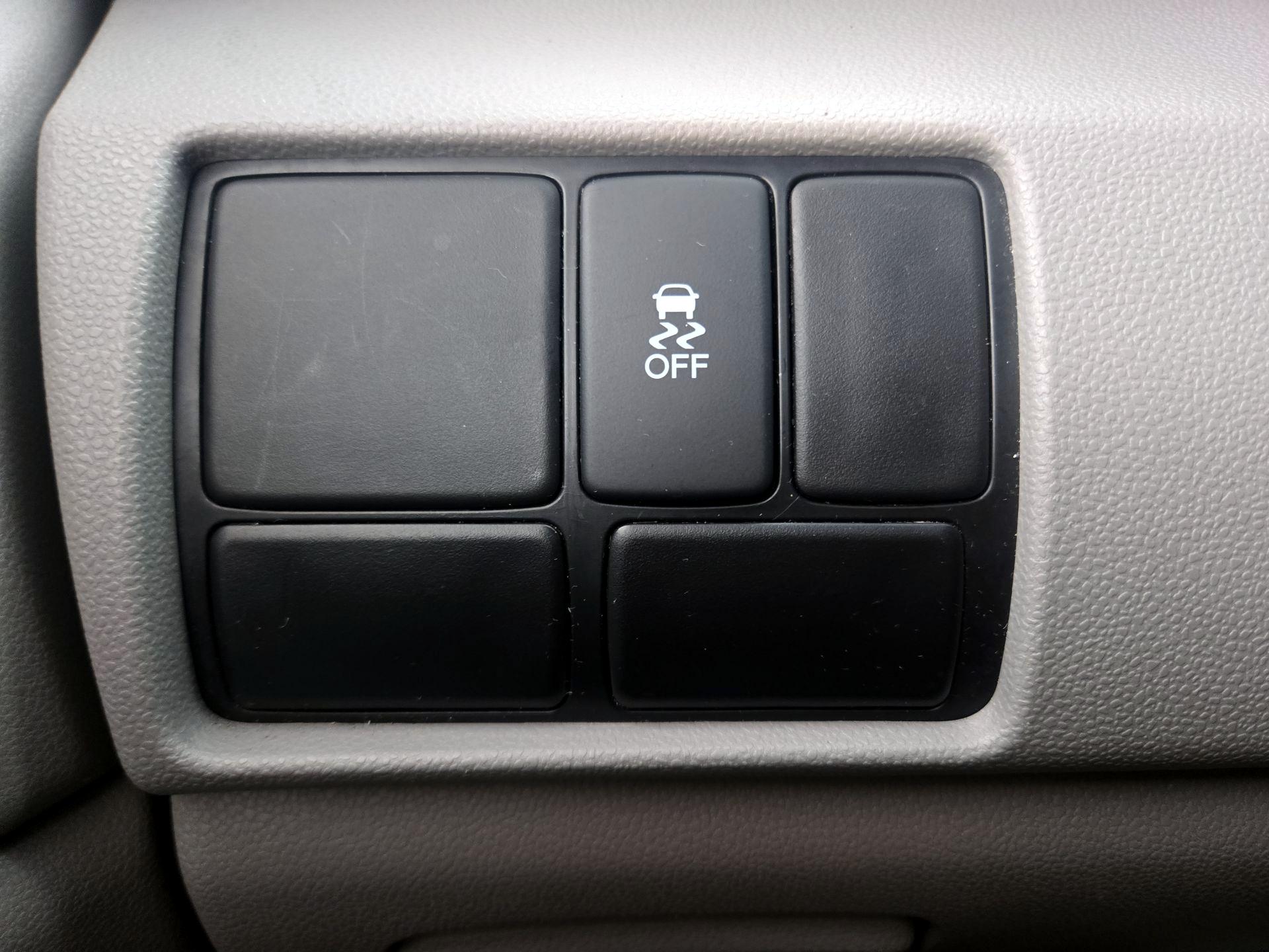 Thumbnail: 2015 Honda Odyssey - 13