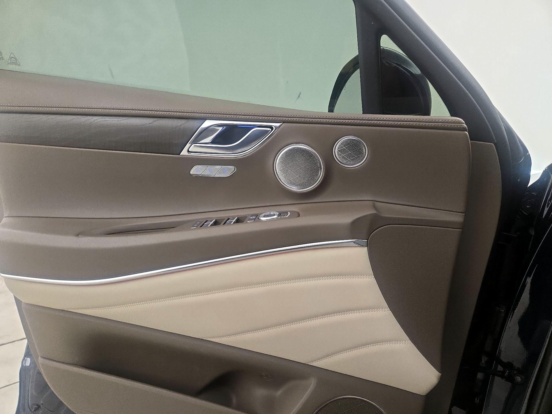 Thumbnail: 2024 Genesis GV80 - 12