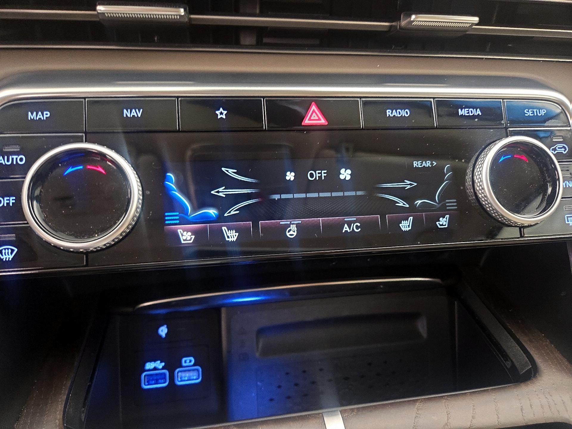 Thumbnail: 2024 Genesis GV80 - 17