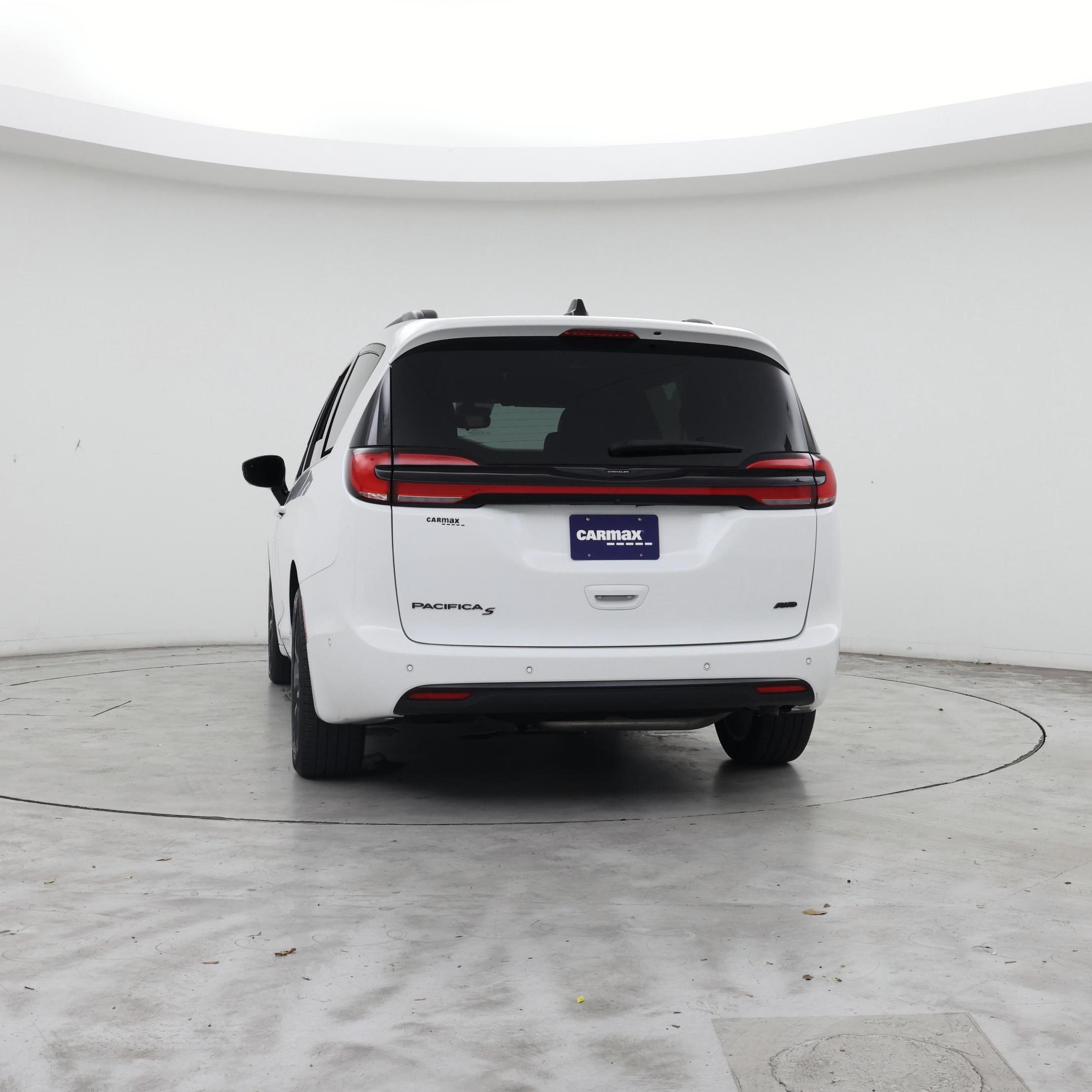 Thumbnail: 2024 Chrysler Pacifica - 6