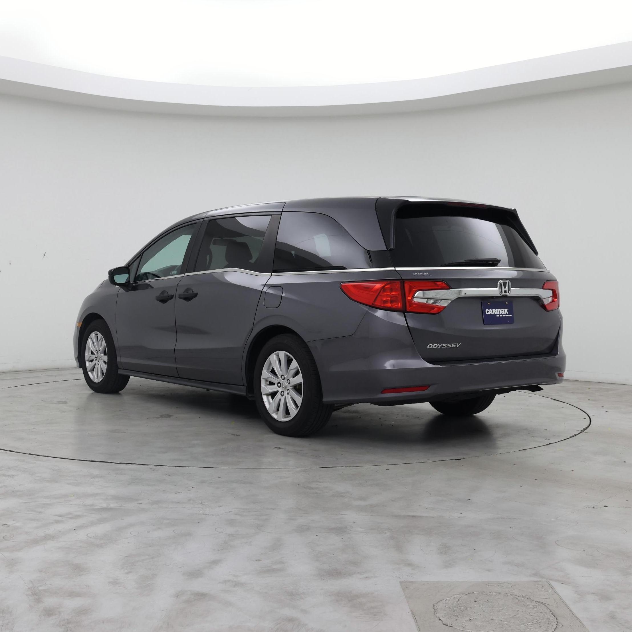 Thumbnail: 2019 Honda Odyssey - 2