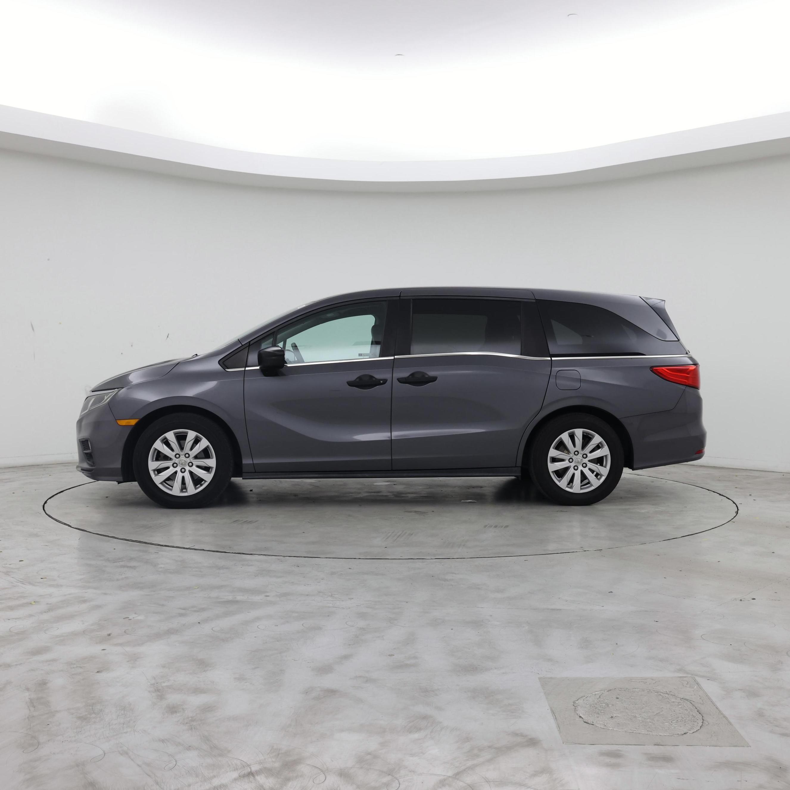Thumbnail: 2019 Honda Odyssey - 3