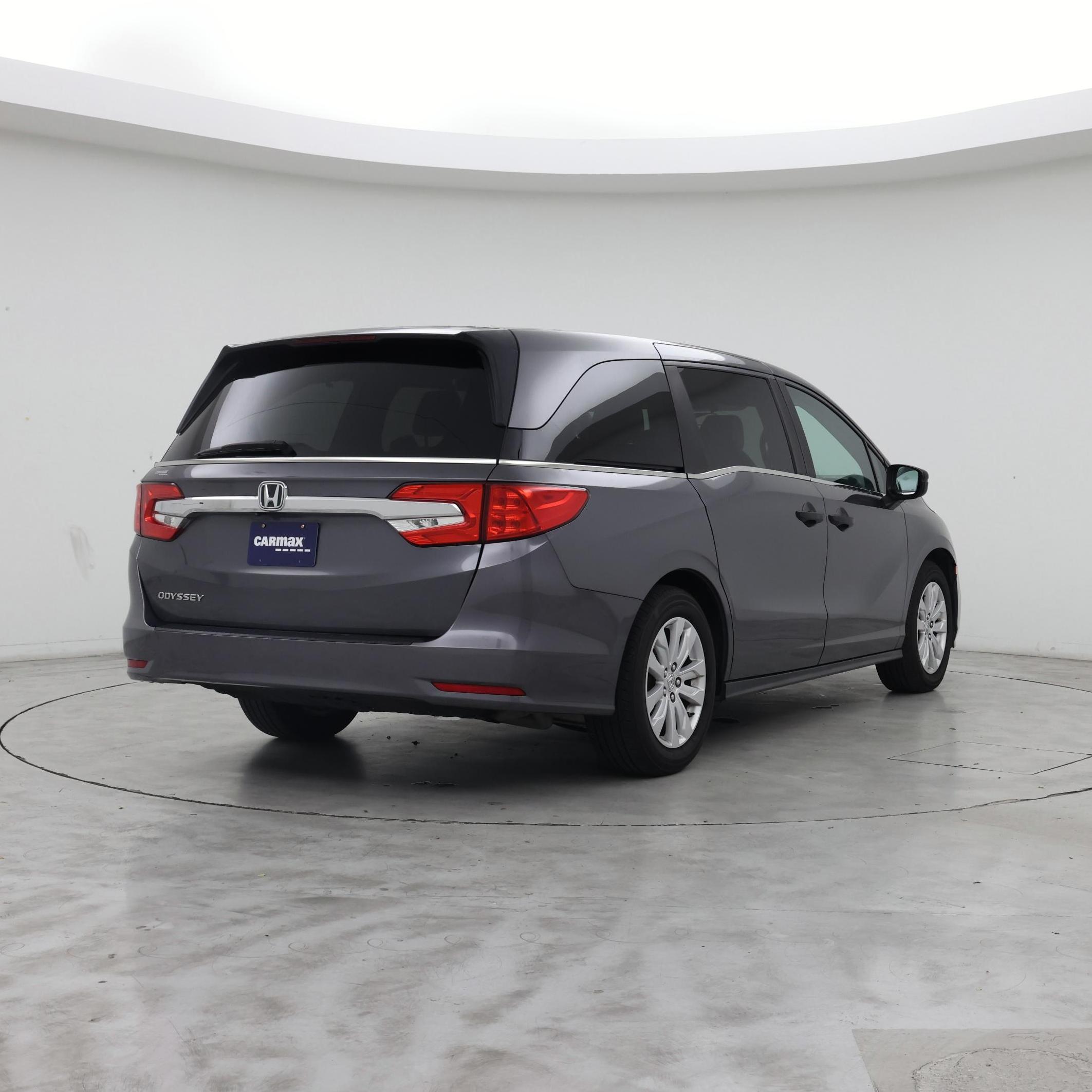 Thumbnail: 2019 Honda Odyssey - 8