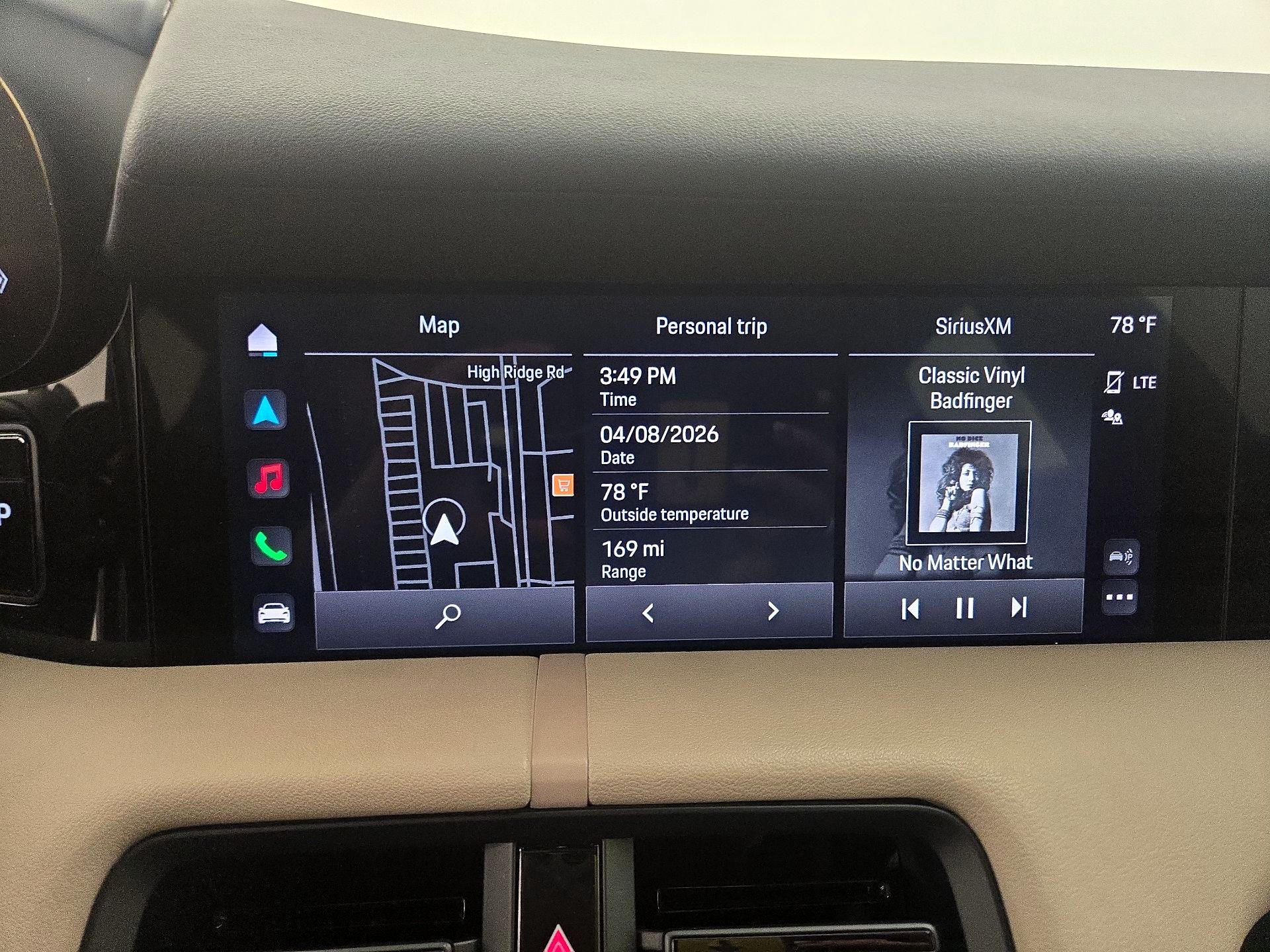 Thumbnail: 2022 Porsche Taycan - 15