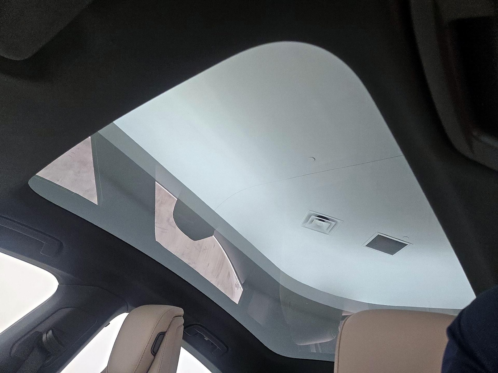 2022 Porsche Taycan S - Photo 19