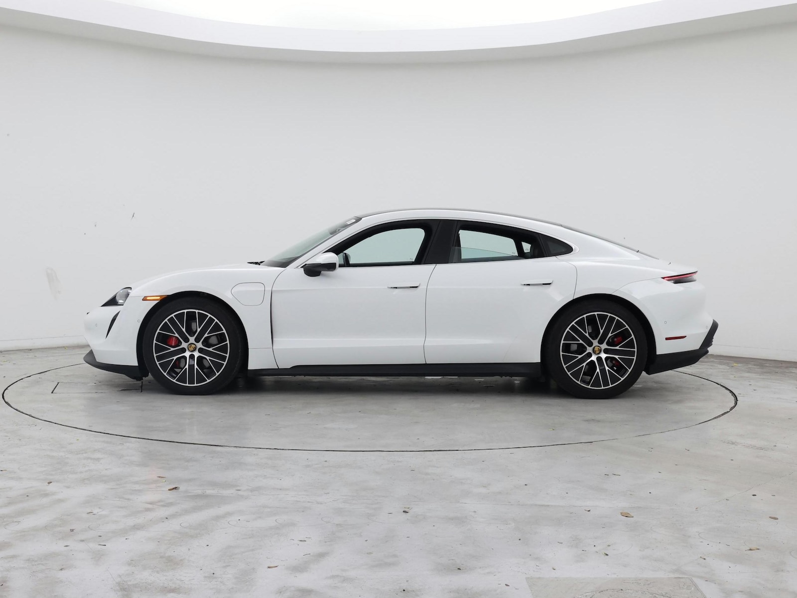 2022 Porsche Taycan S - Photo 4