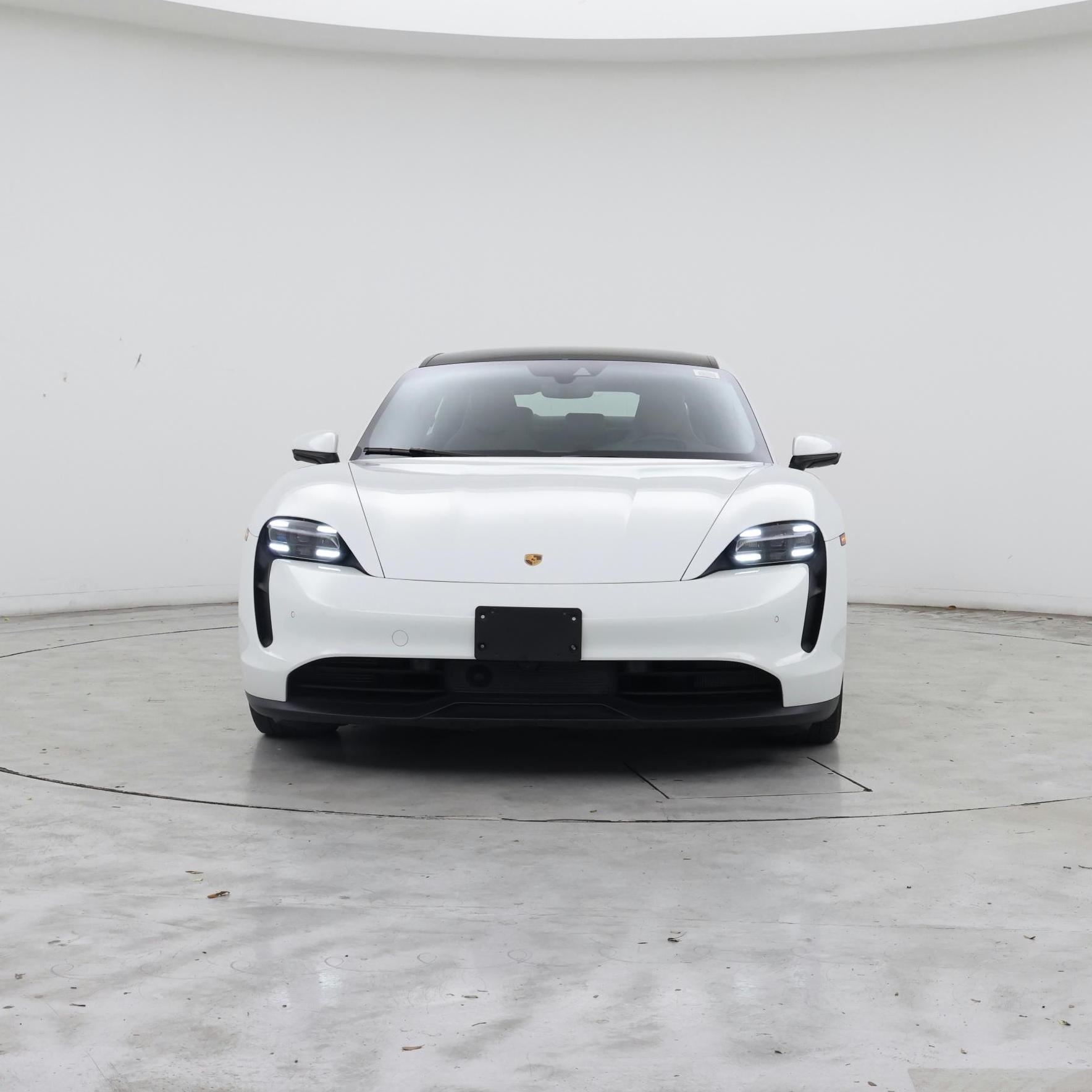 Thumbnail: 2022 Porsche Taycan - 5