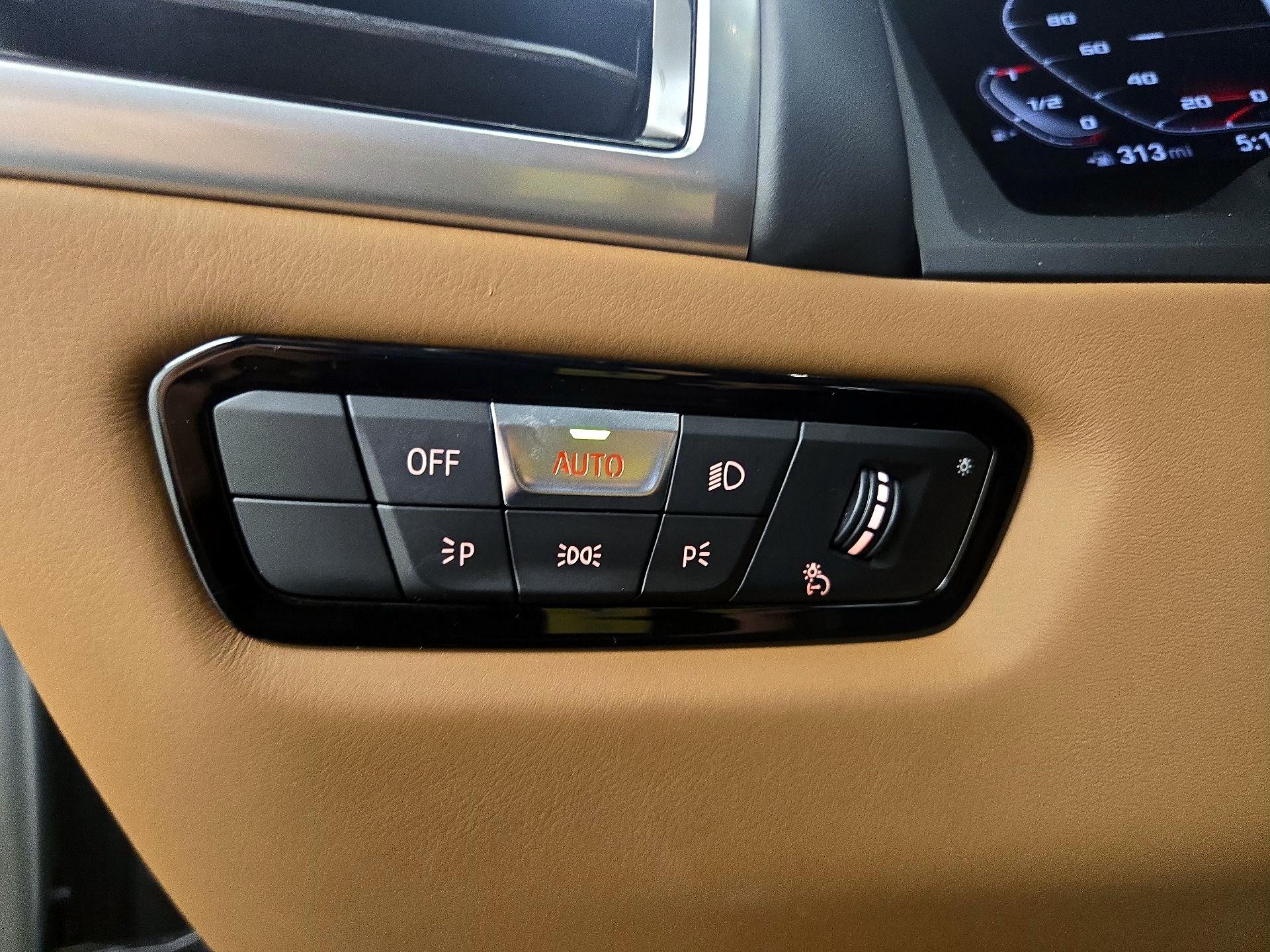 Thumbnail: 2020 BMW M8 - 13