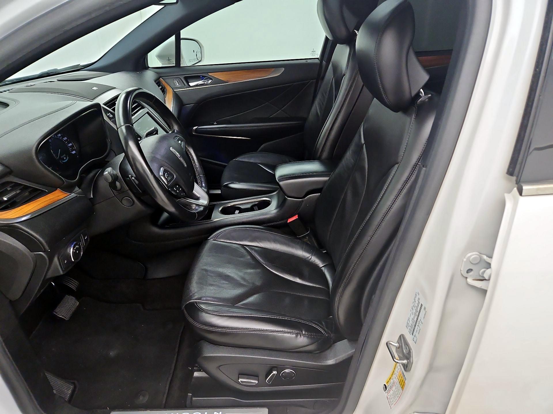 Thumbnail: 2019 Lincoln MKC - 11
