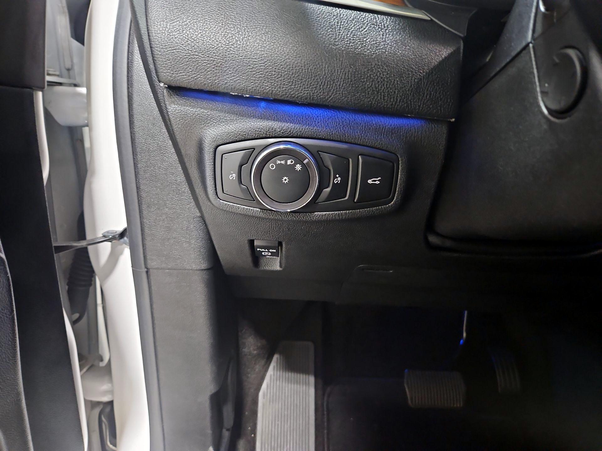 Thumbnail: 2019 Lincoln MKC - 13