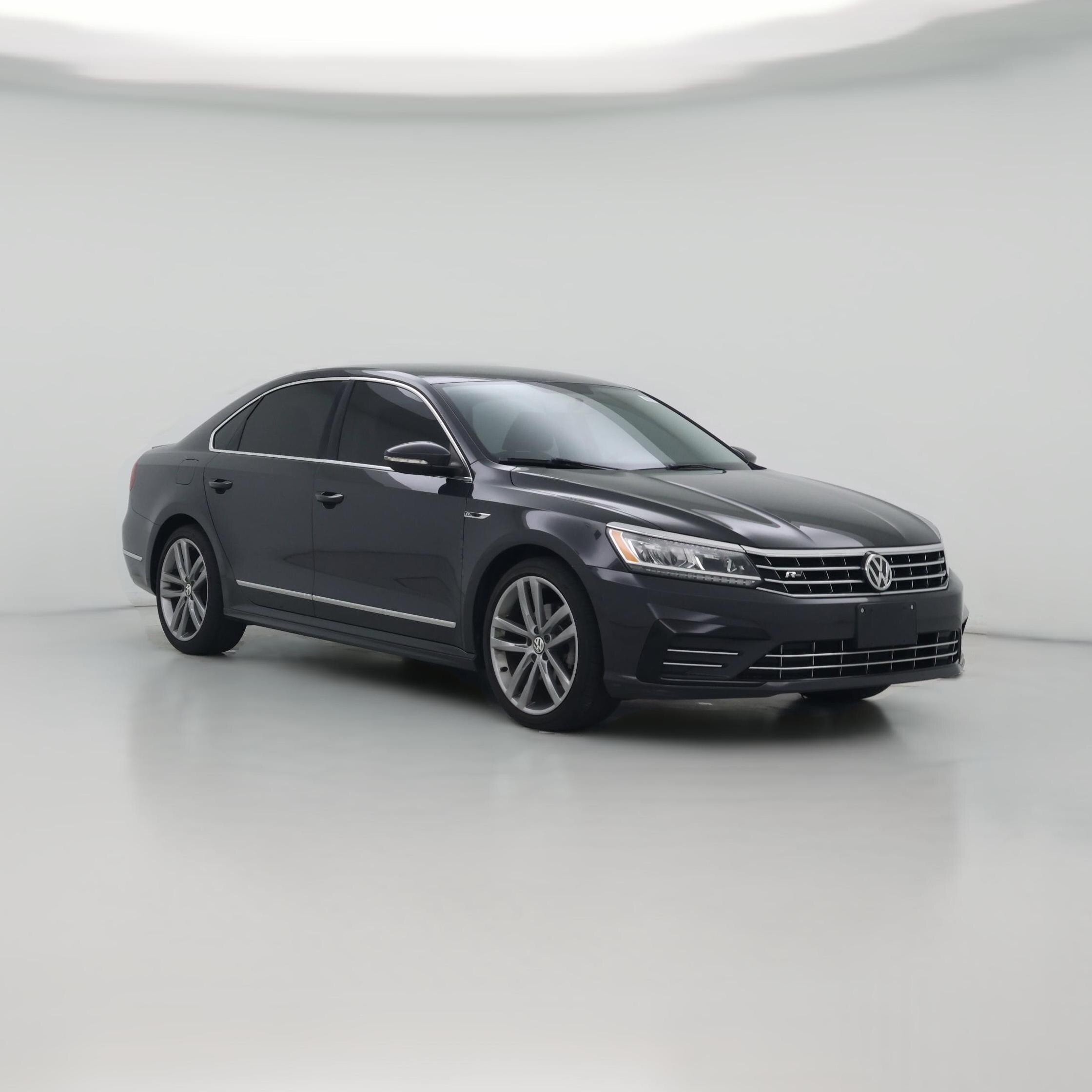 Thumbnail: 2017 Volkswagen Passat - 1