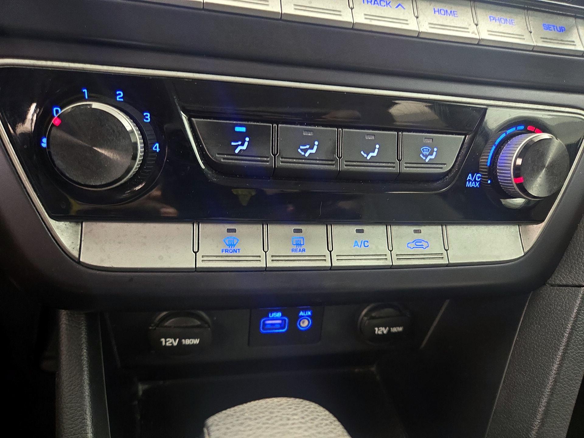 Thumbnail: 2019 Hyundai Sonata - 16