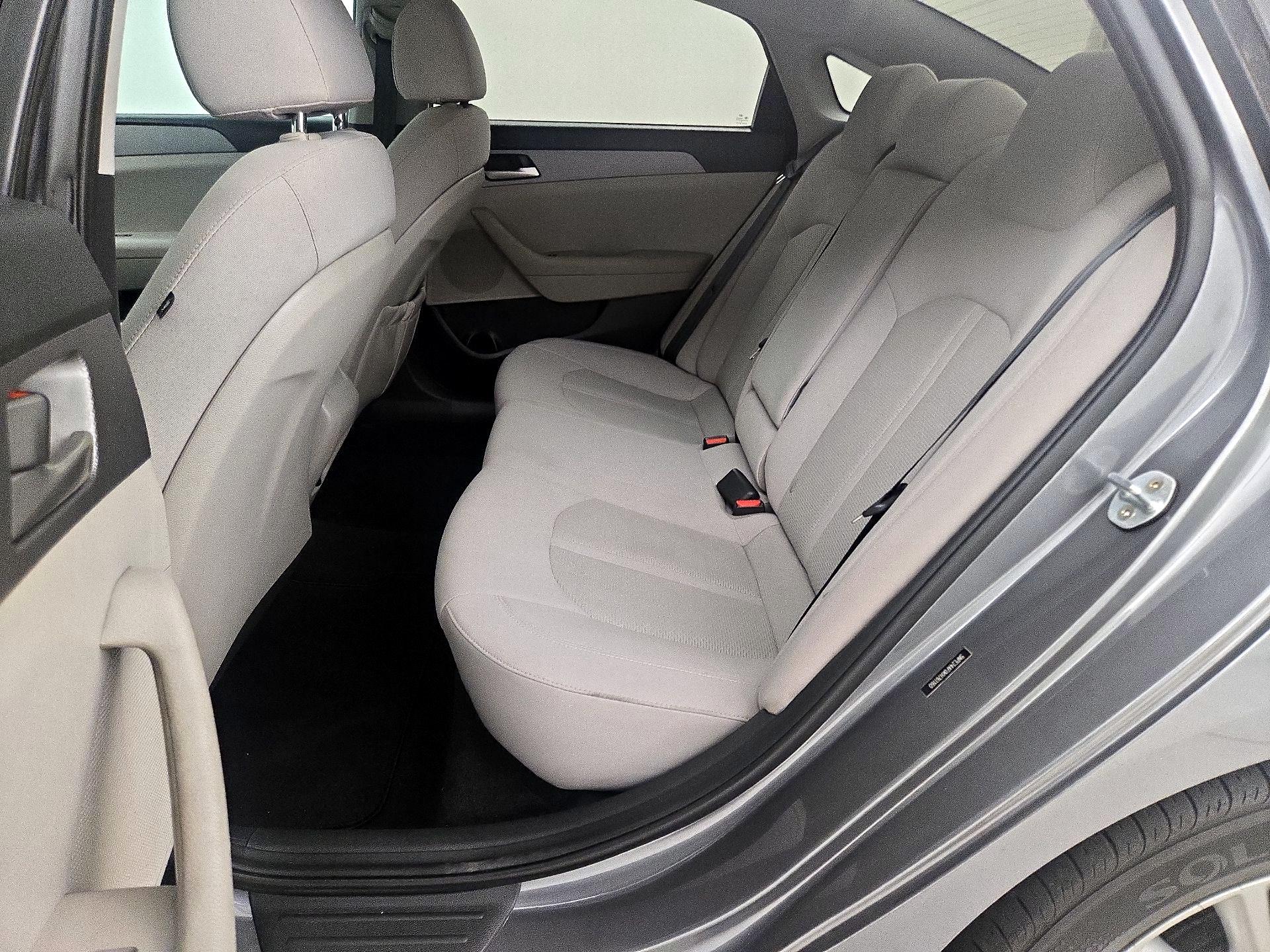 Thumbnail: 2019 Hyundai Sonata - 19