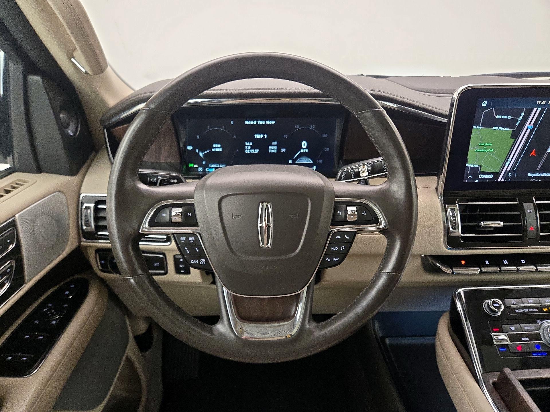 Thumbnail: 2020 Lincoln Navigator - 10