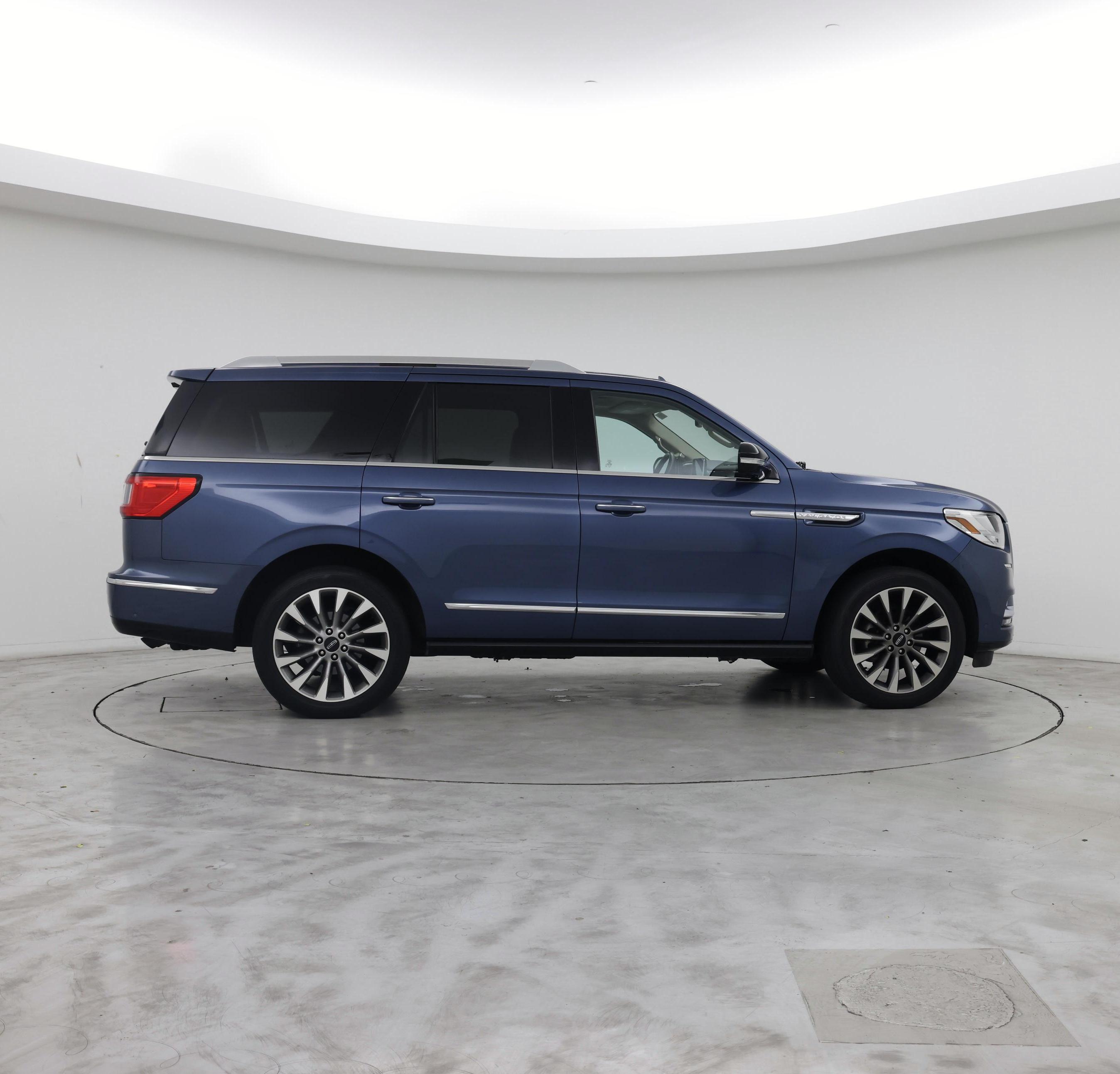 Thumbnail: 2020 Lincoln Navigator - 7