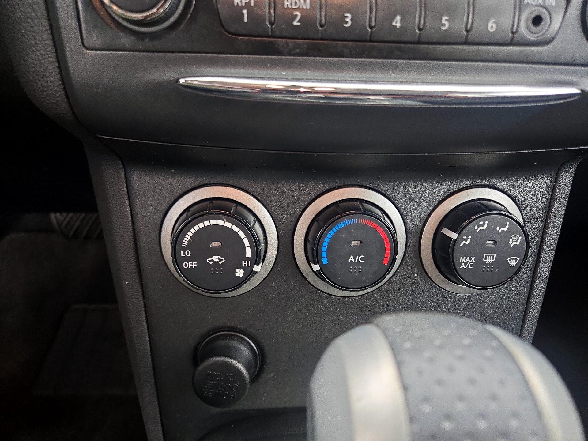 Thumbnail: 2014 Nissan Rogue - 16