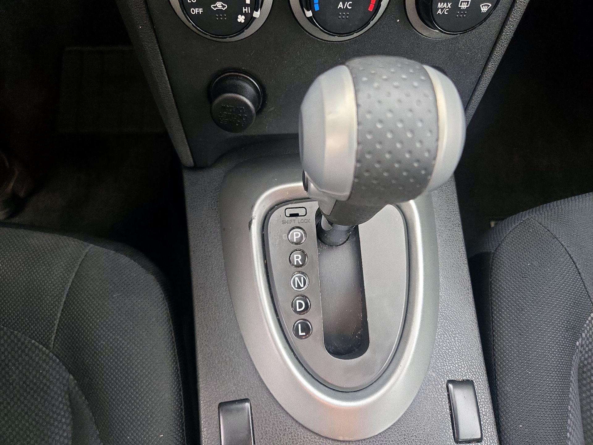 Thumbnail: 2014 Nissan Rogue - 17