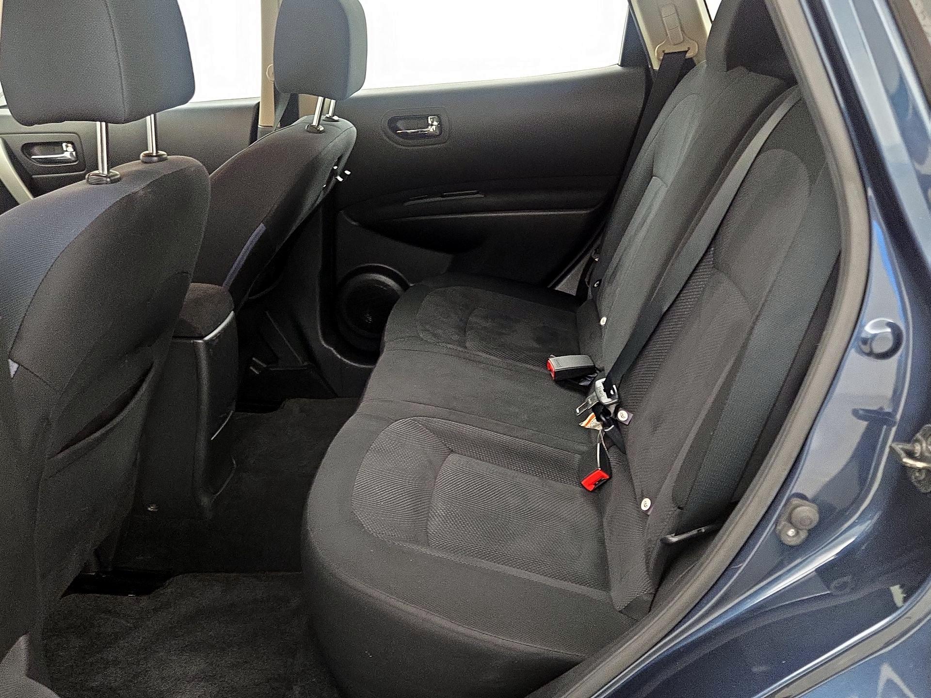 Thumbnail: 2014 Nissan Rogue - 19