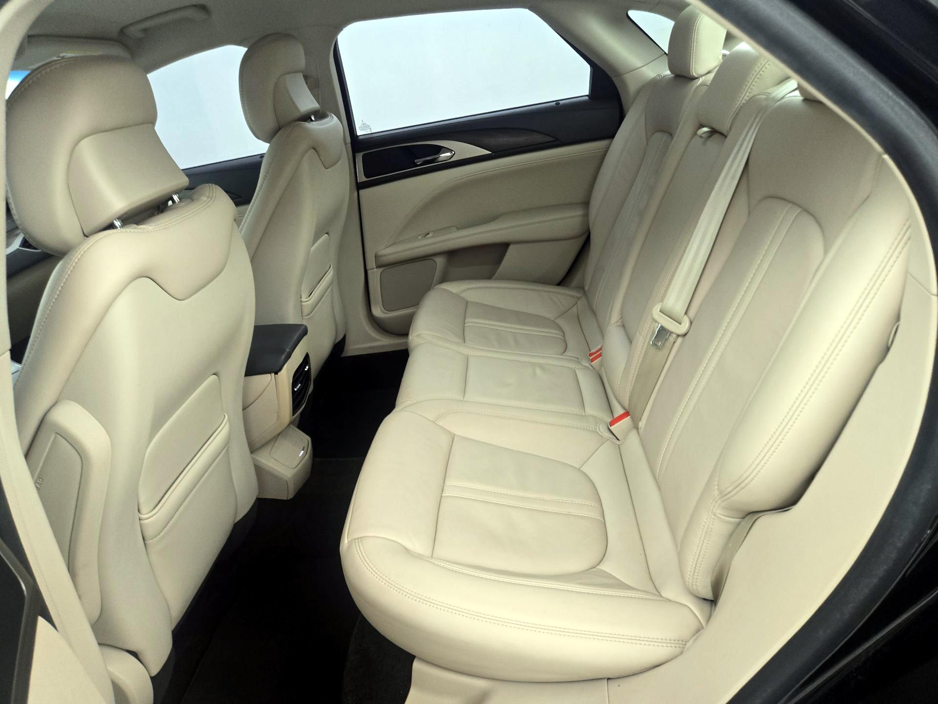 Thumbnail: 2018 Lincoln MKZ - 20