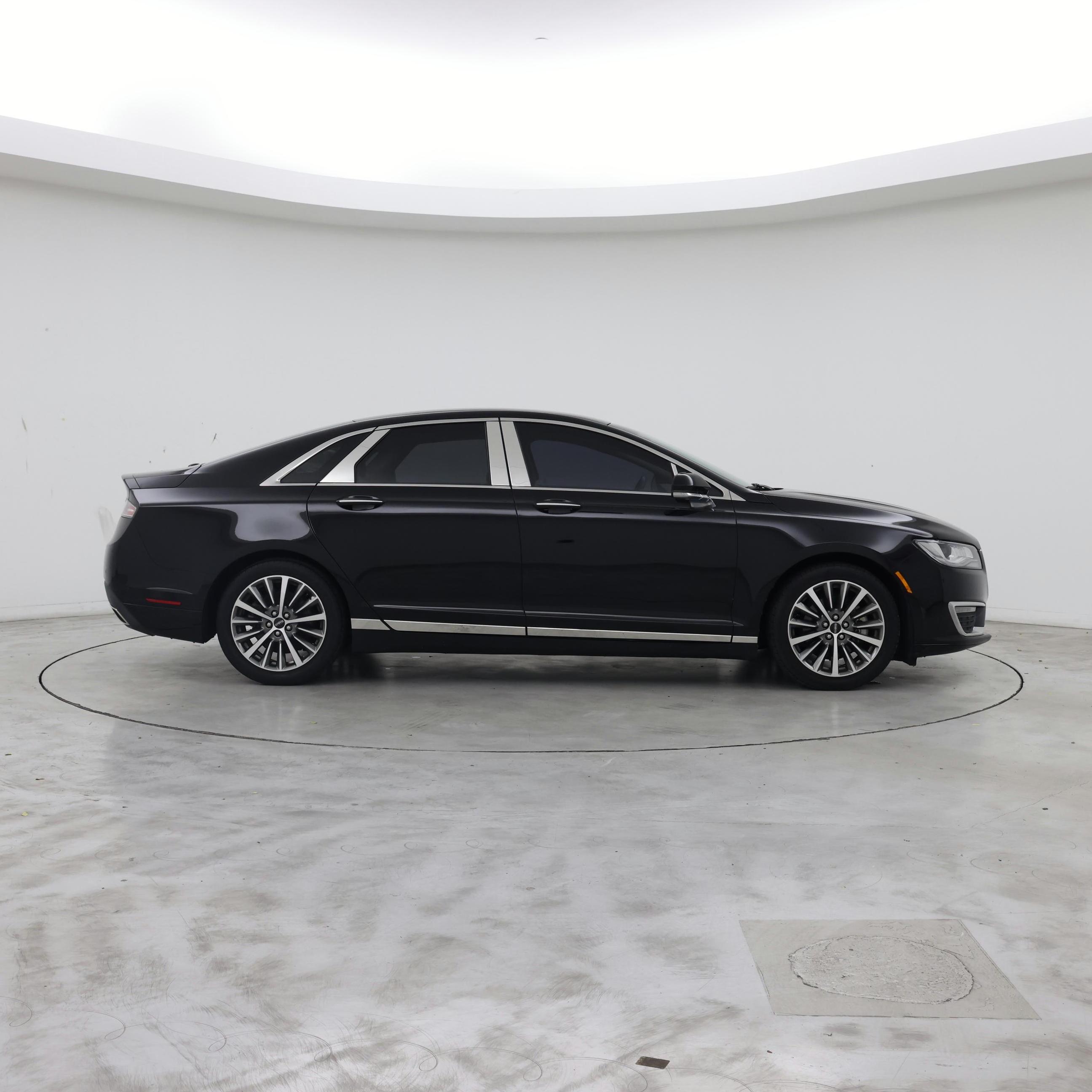 Thumbnail: 2018 Lincoln MKZ - 7