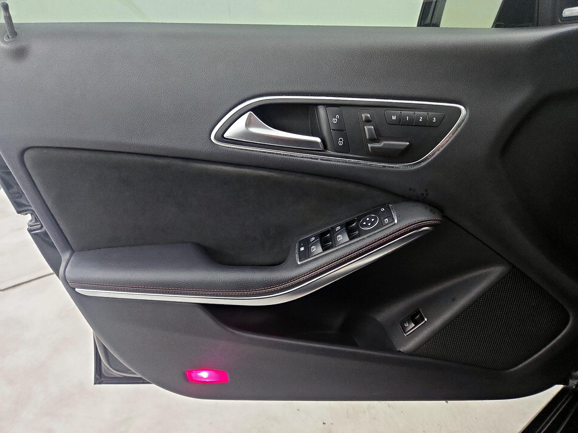 Thumbnail: 2015 Mercedes-Benz CLA - 12