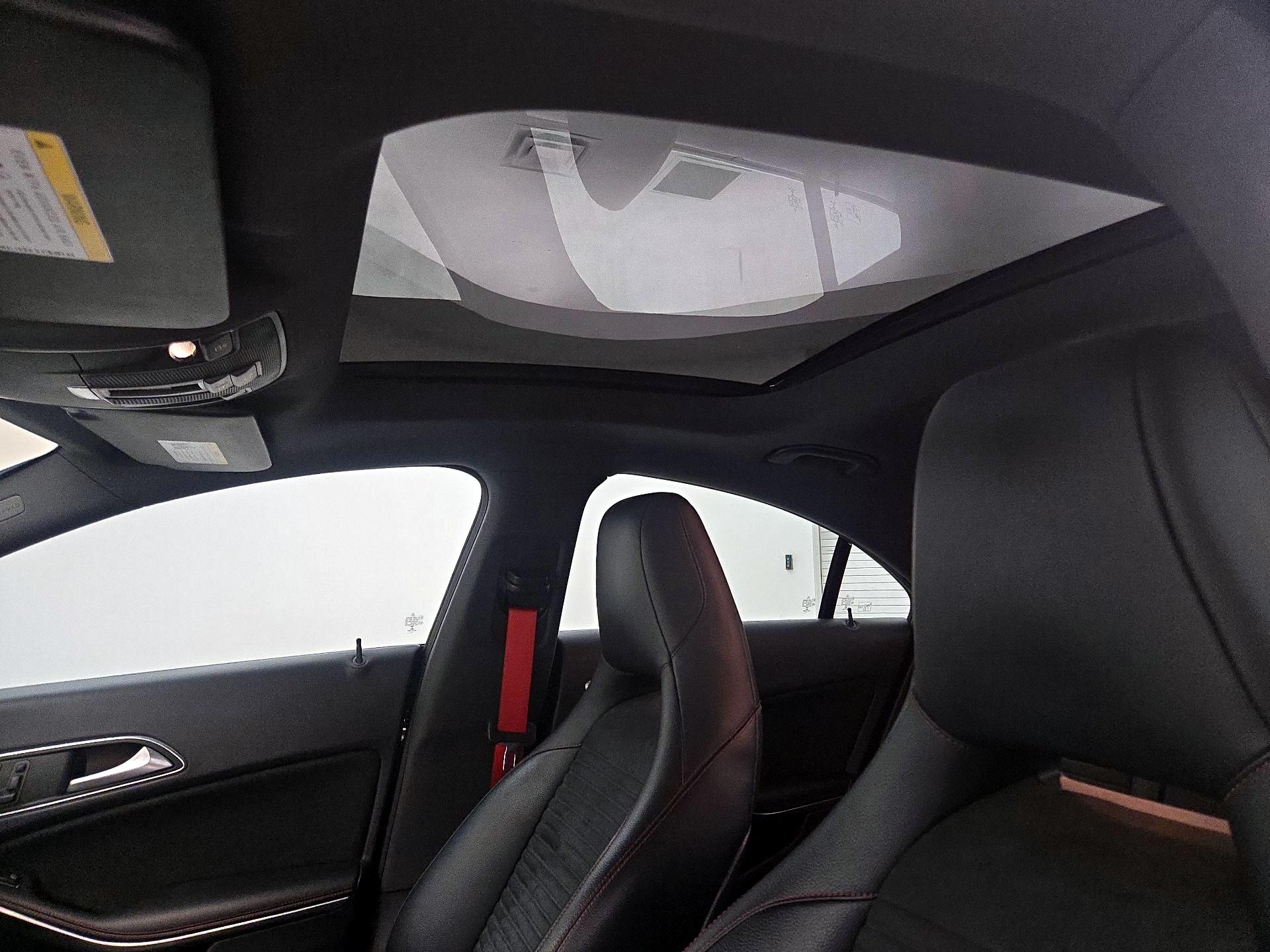 Thumbnail: 2015 Mercedes-Benz CLA - 20