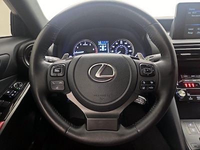 Steering Wheel & Instrument Cluster (On)