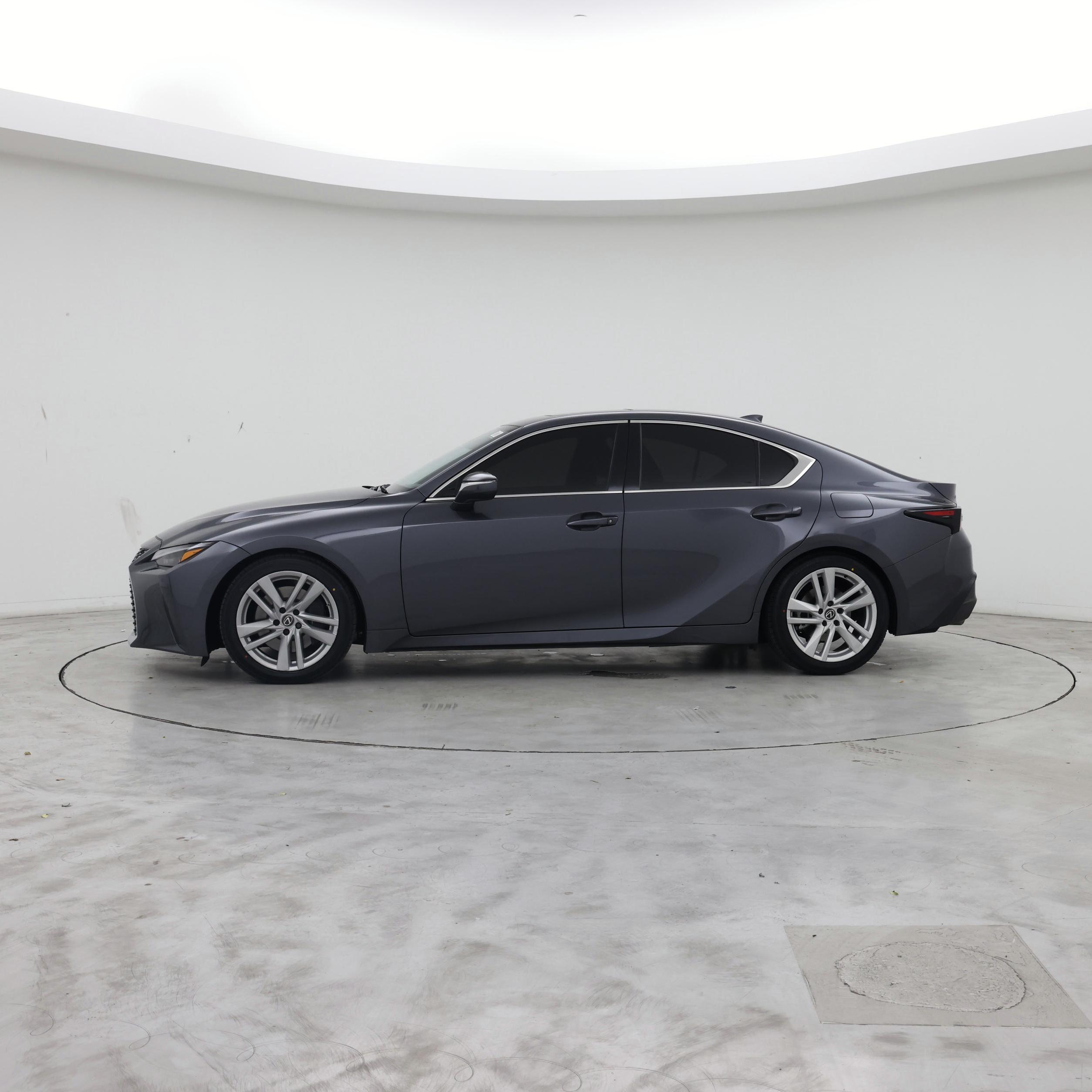 Thumbnail: 2024 Lexus IS - 3