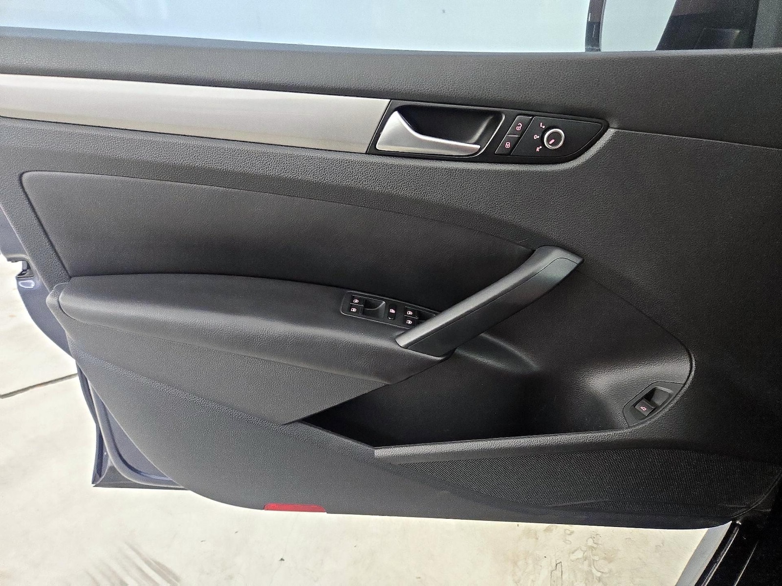 2015 Volkswagen Passat Limited Edition - Photo 13