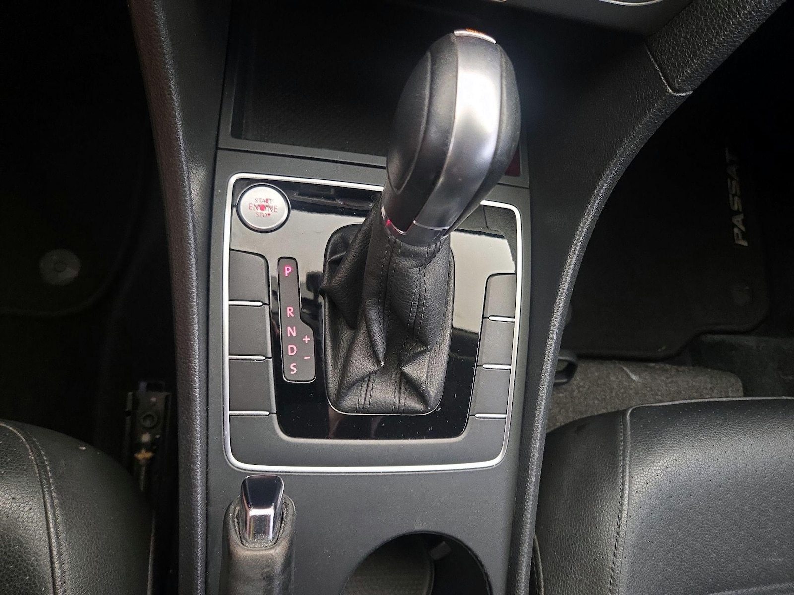 2015 Volkswagen Passat Limited Edition - Photo 18