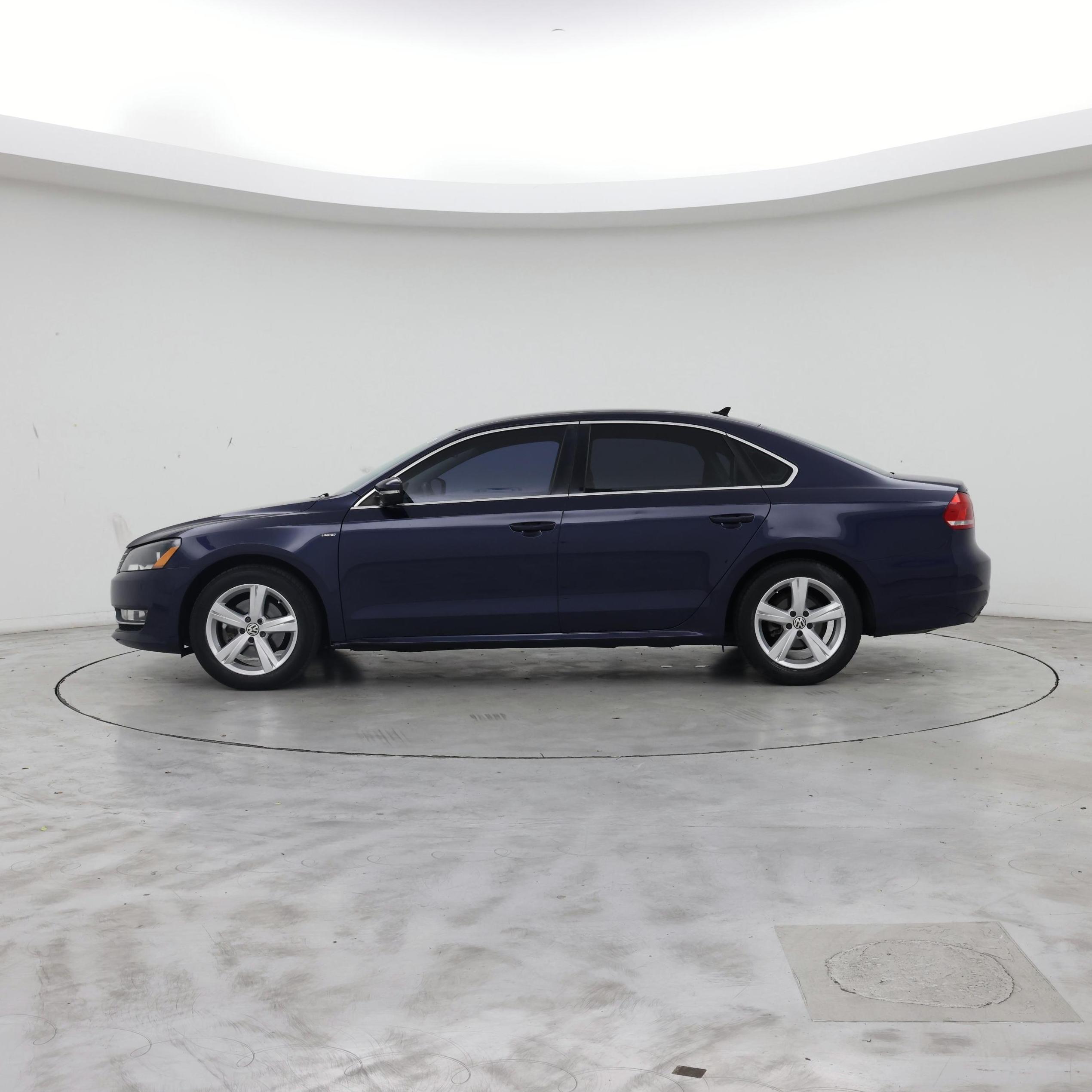 Thumbnail: 2015 Volkswagen Passat - 3
