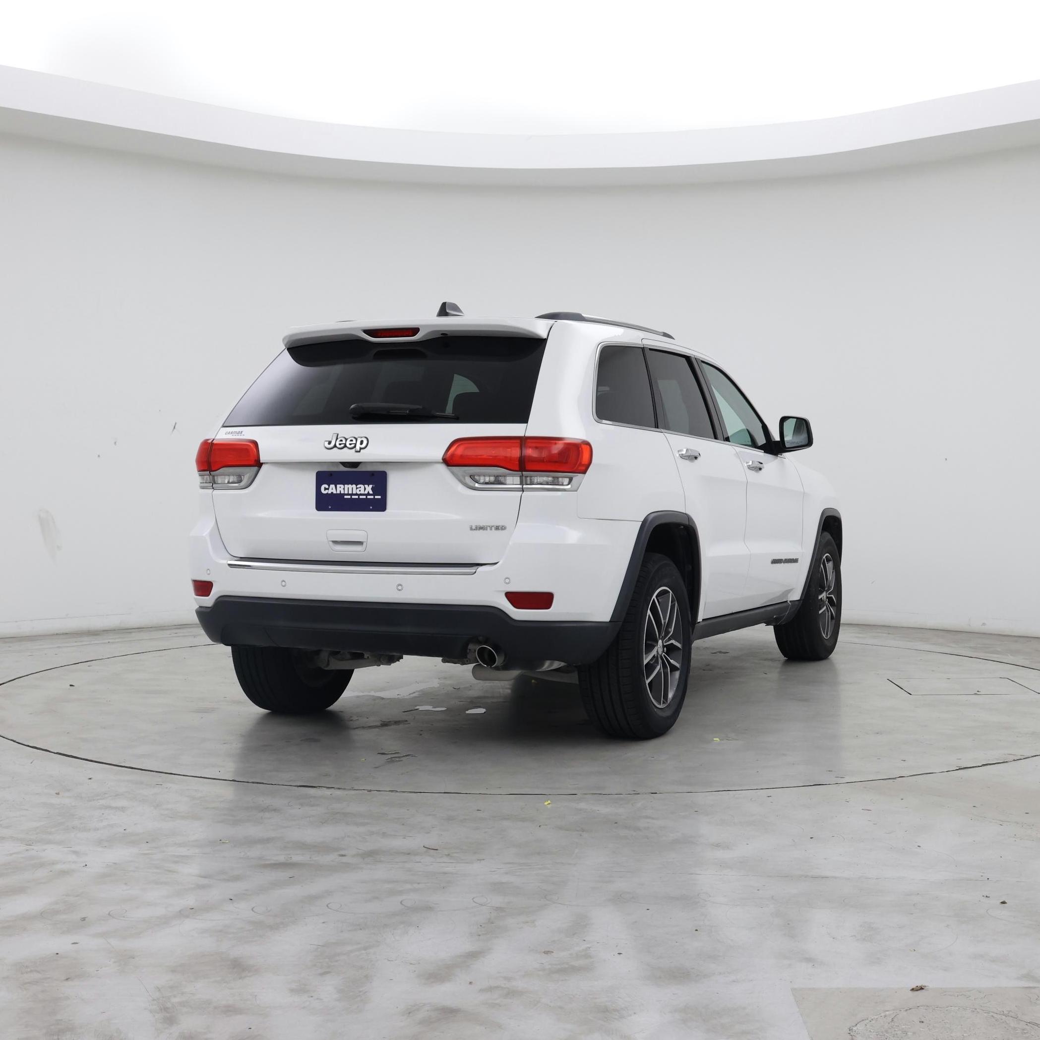 Thumbnail: 2018 Jeep Grand Cherokee - 8