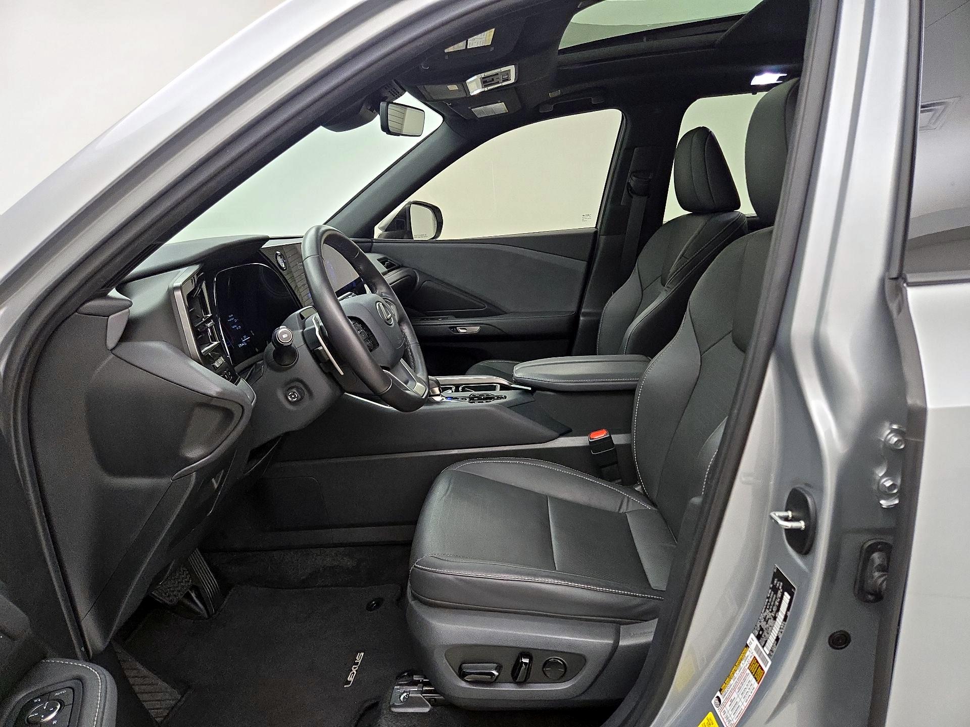 Thumbnail: 2025 Lexus TX - 11