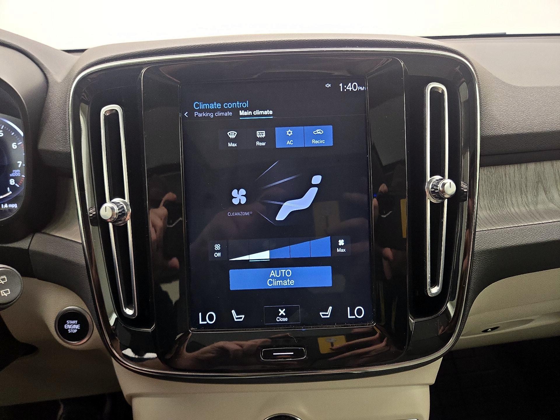 Thumbnail: 2020 Volvo XC40 - 17