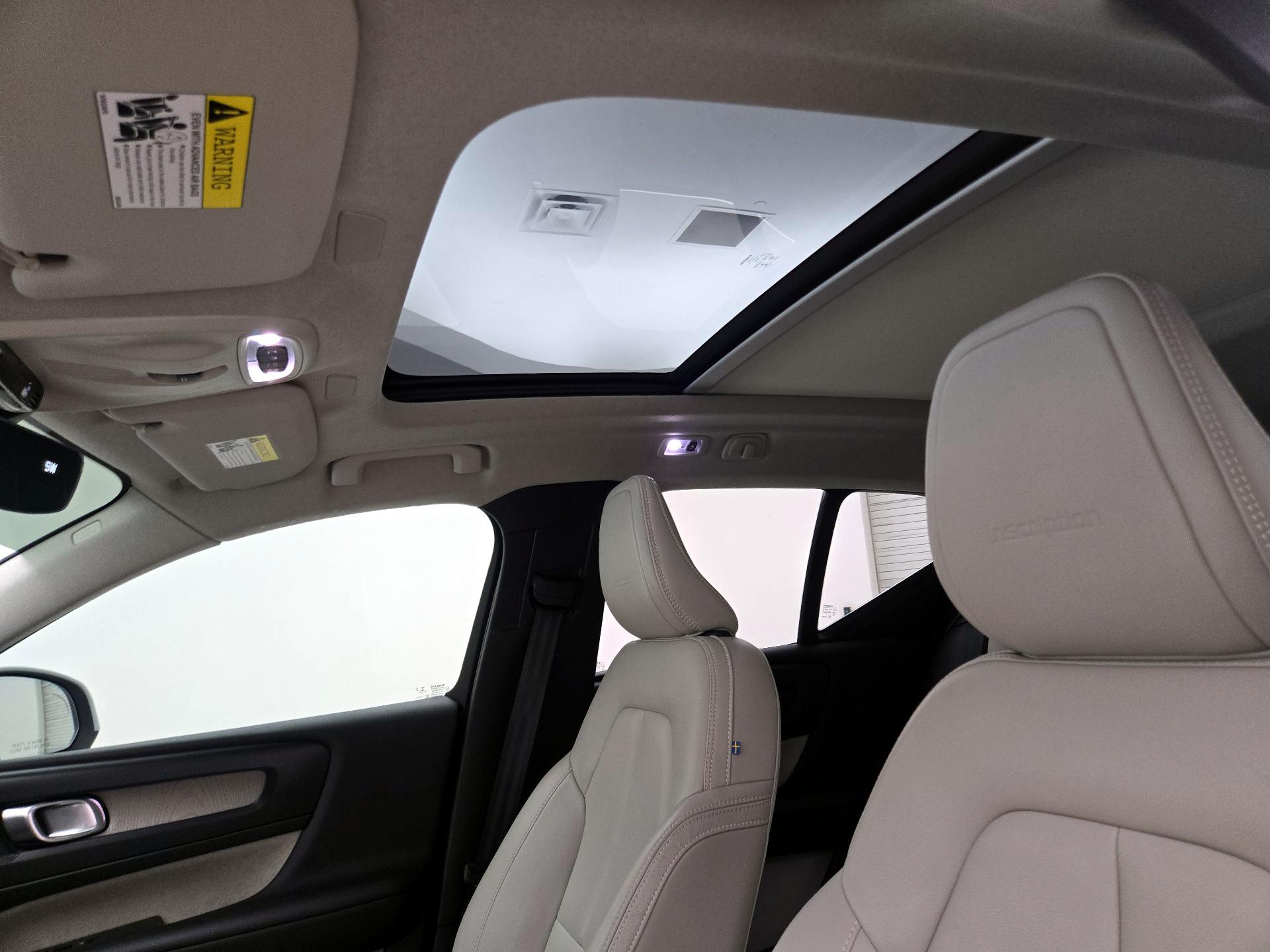 Thumbnail: 2020 Volvo XC40 - 20