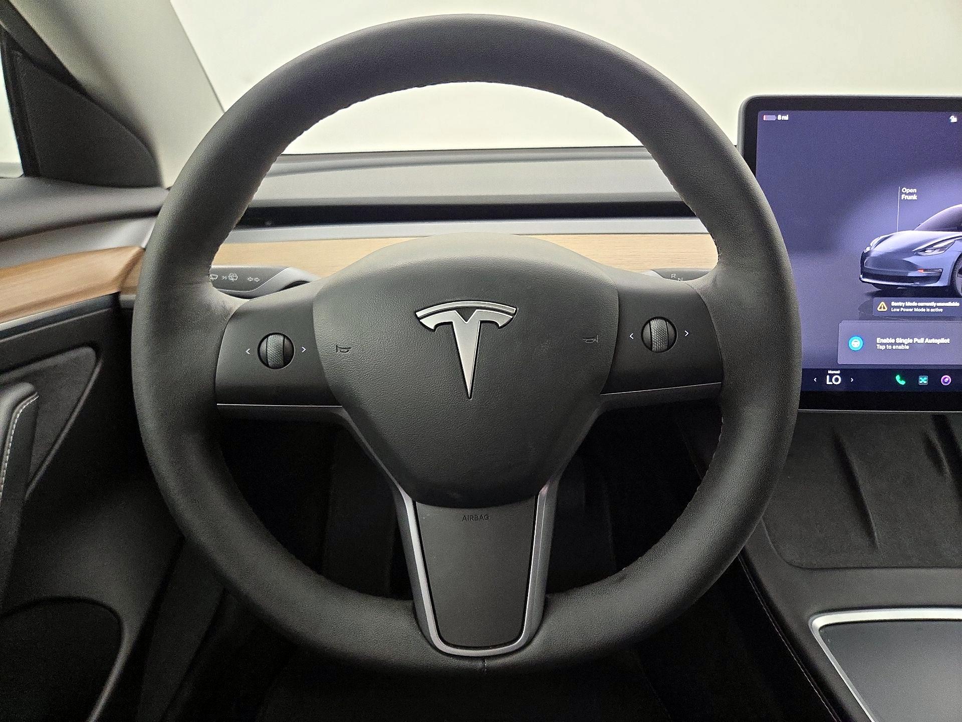 Thumbnail: 2022 Tesla Model 3 - 10