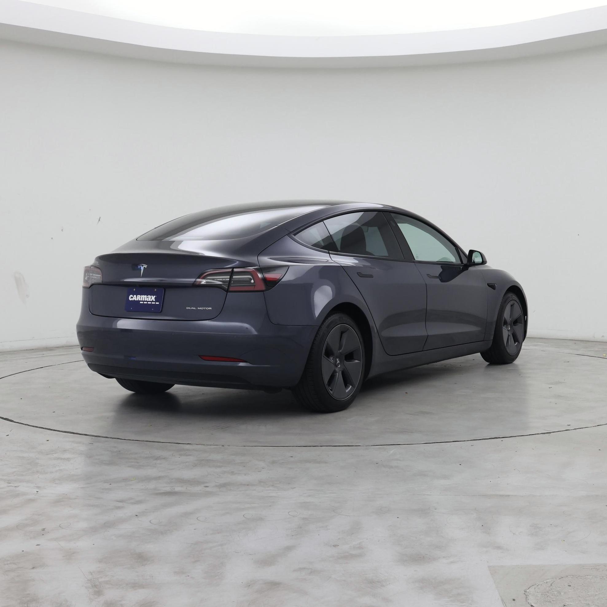 Thumbnail: 2022 Tesla Model 3 - 8