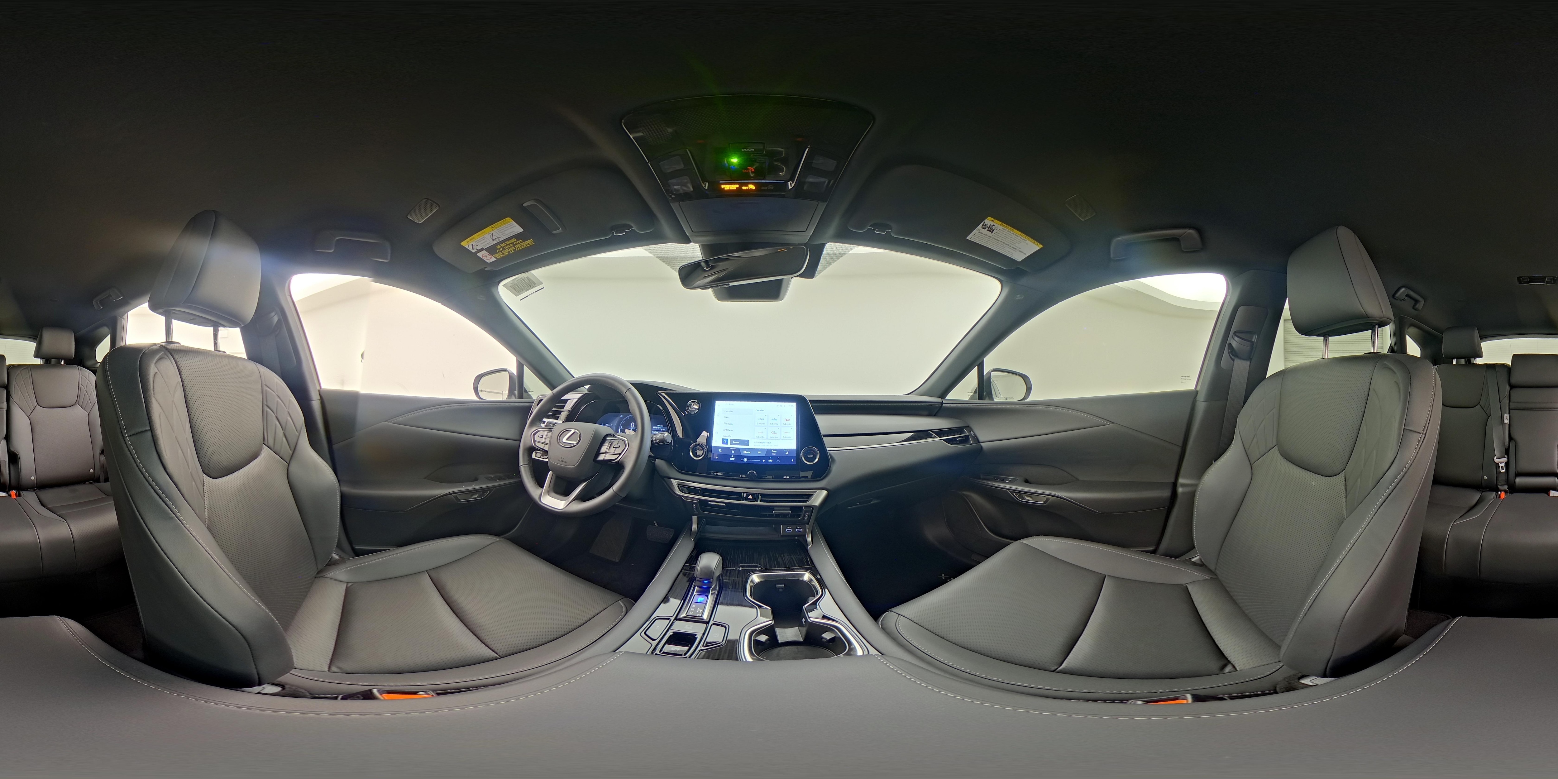 2025 Lexus RX 350 - Photo 24