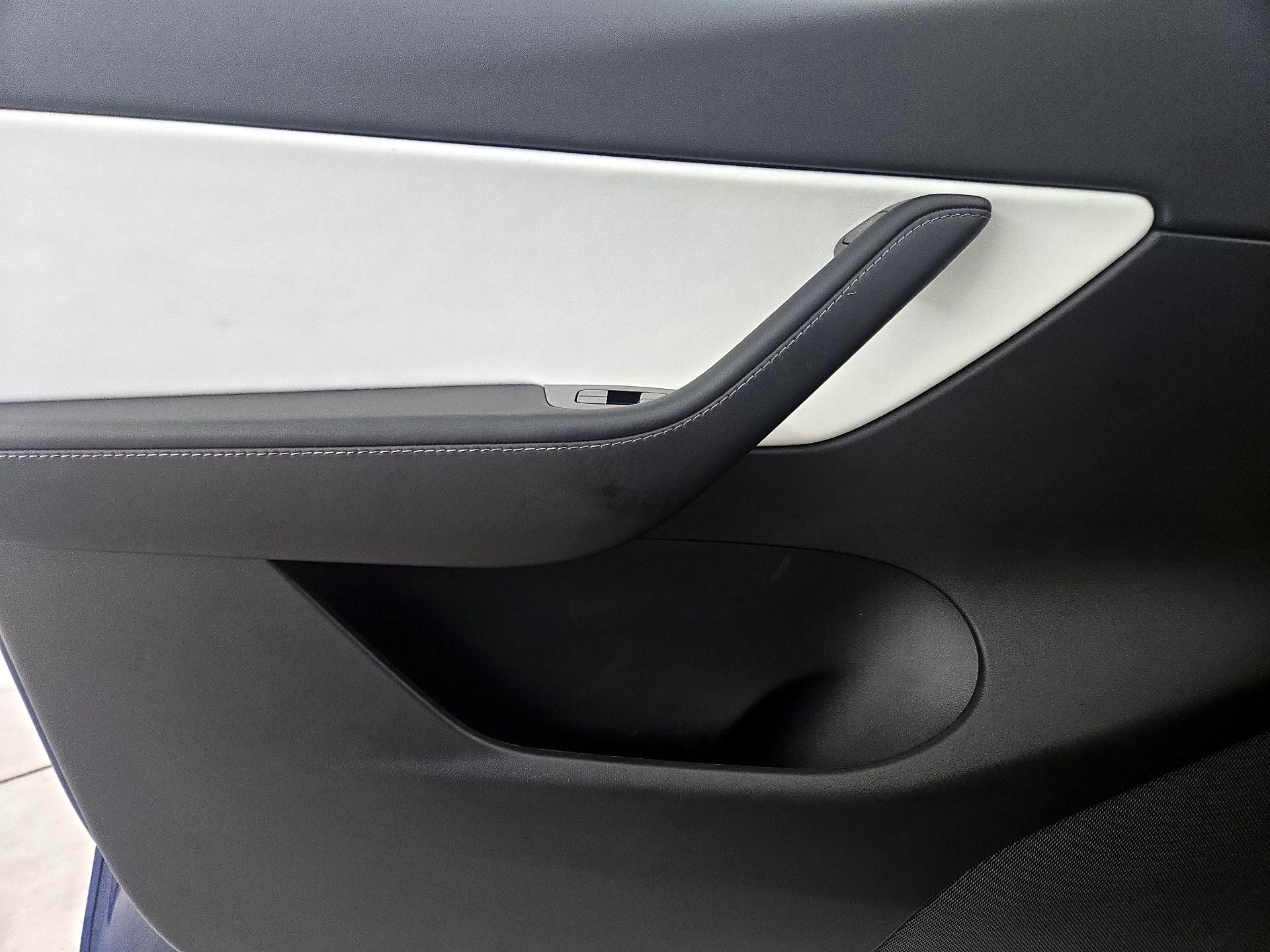 Thumbnail: 2021 Tesla Model Y - 12
