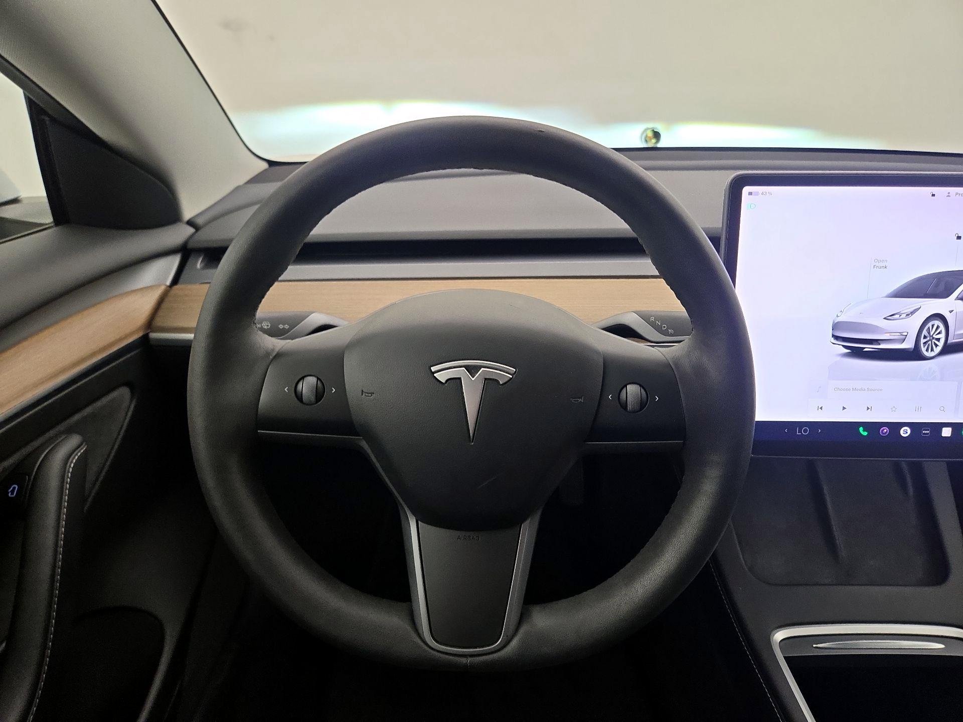 Thumbnail: 2022 Tesla Model 3 - 10