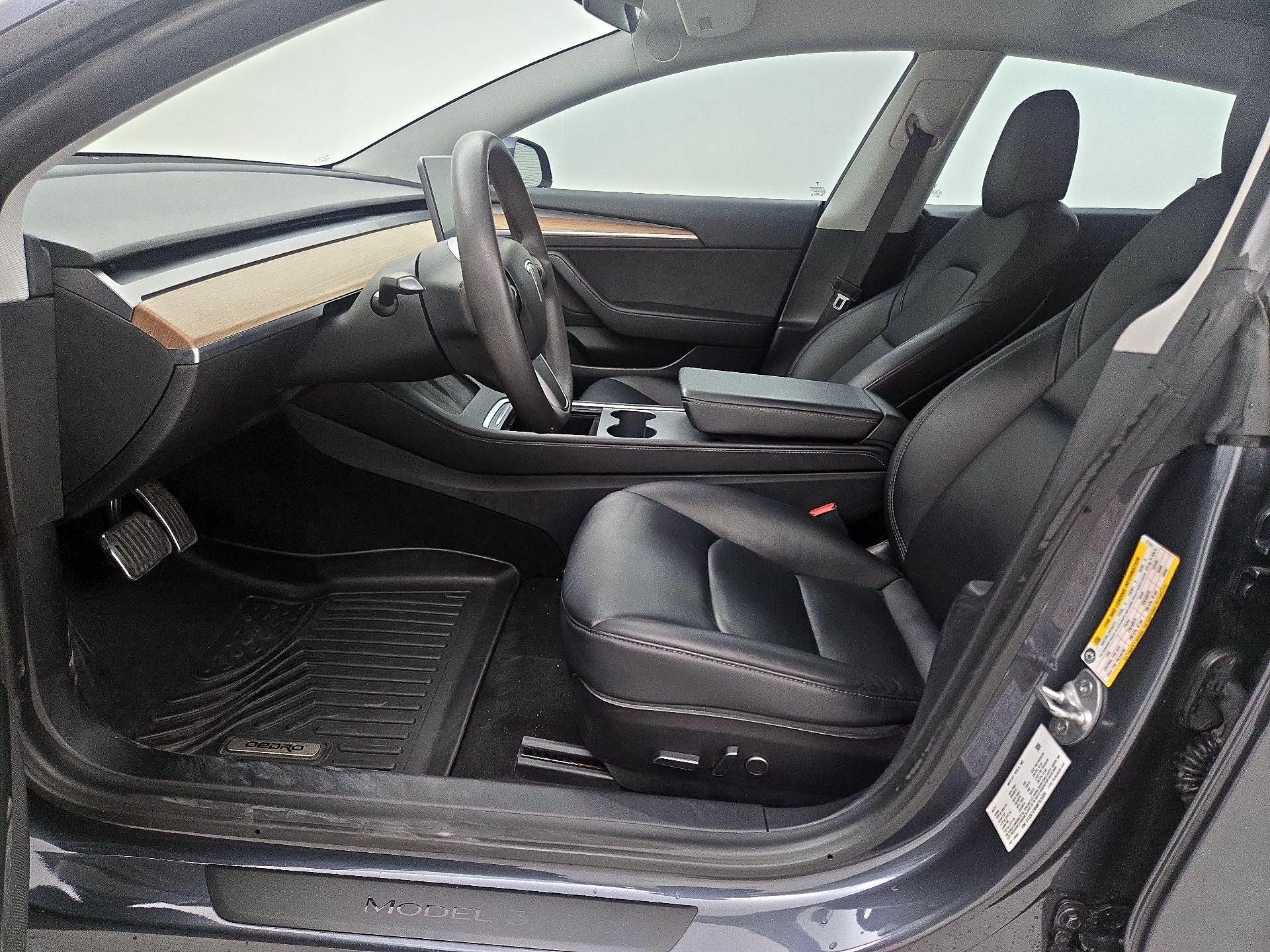 Thumbnail: 2021 Tesla Model 3 - 11