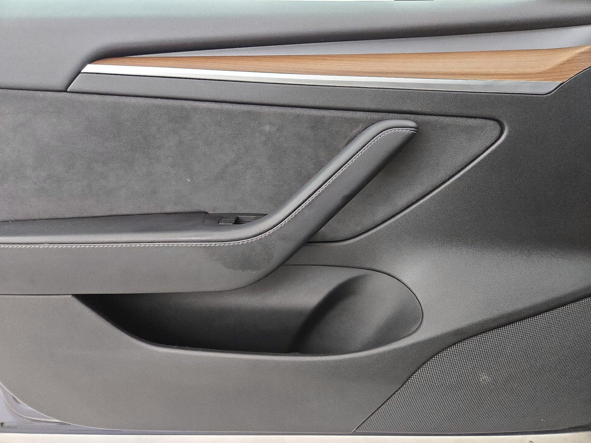 Thumbnail: 2022 Tesla Model 3 - 12