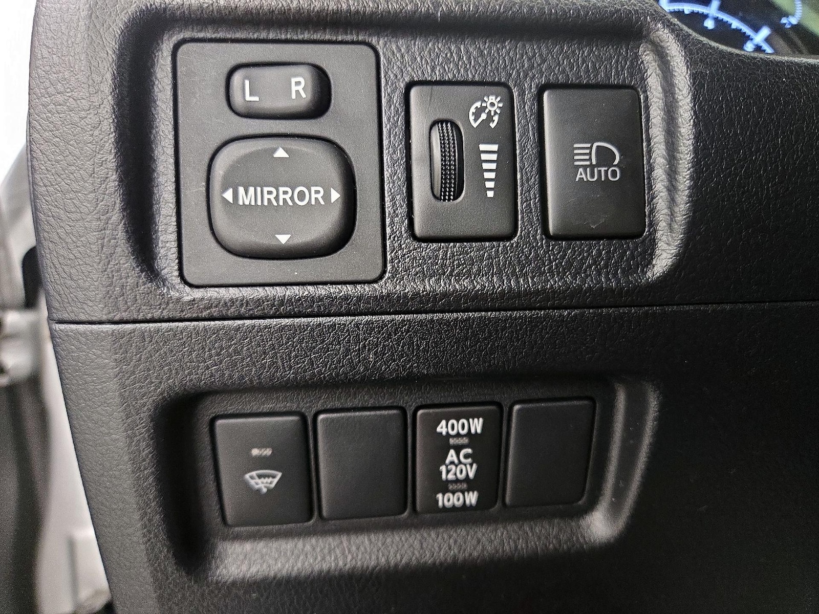 2020 Toyota 4Runner SR5 Premium - Photo 14
