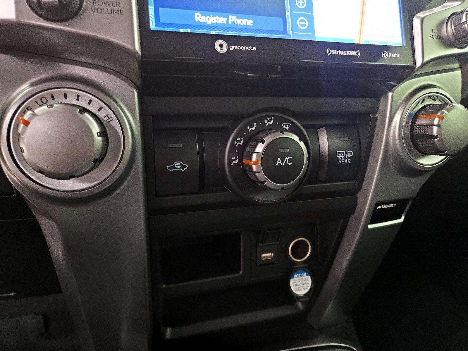 2020 Toyota 4Runner SR5 Premium - Photo 18