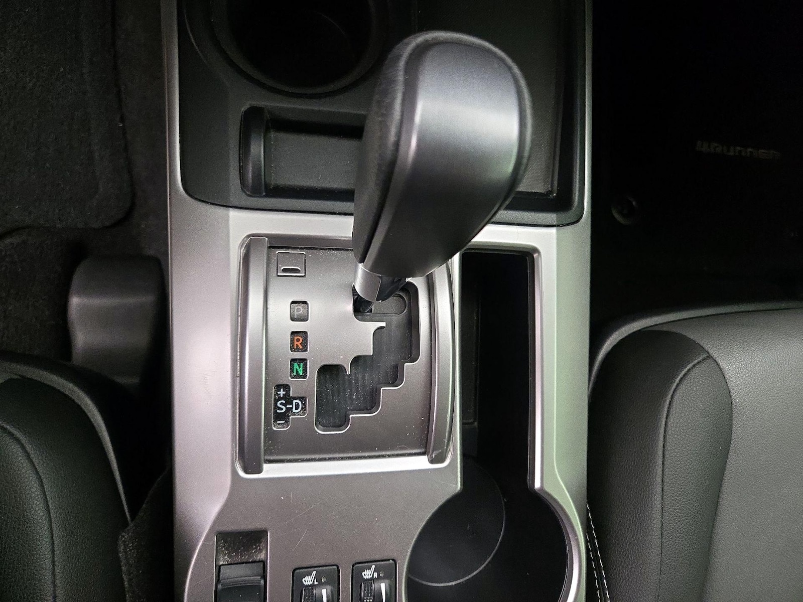 2020 Toyota 4Runner SR5 Premium - Photo 19