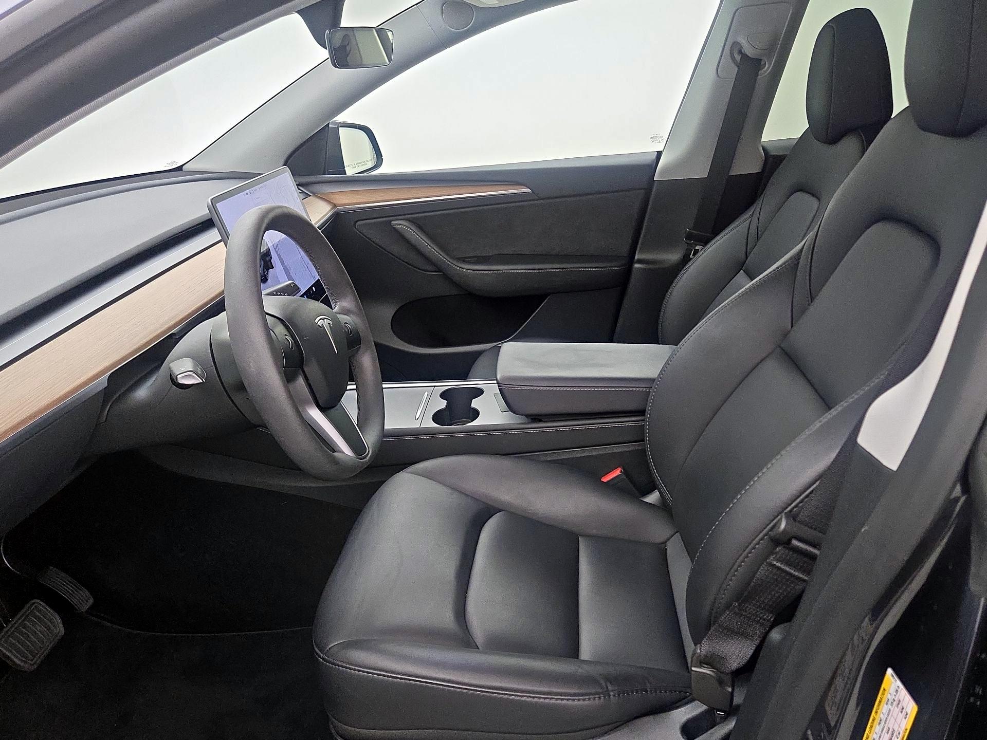 Thumbnail: 2024 Tesla Model Y - 11