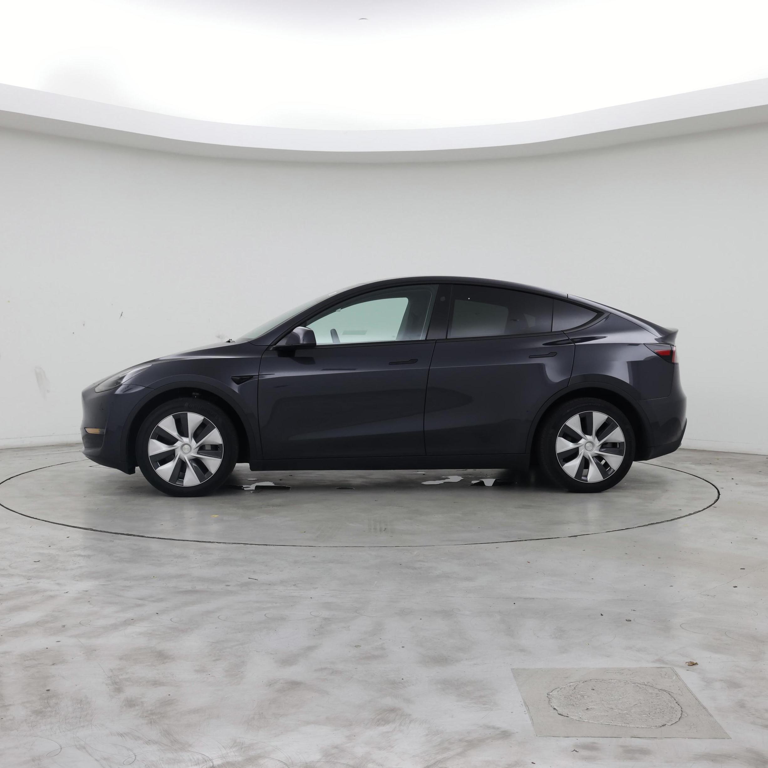 Thumbnail: 2024 Tesla Model Y - 3
